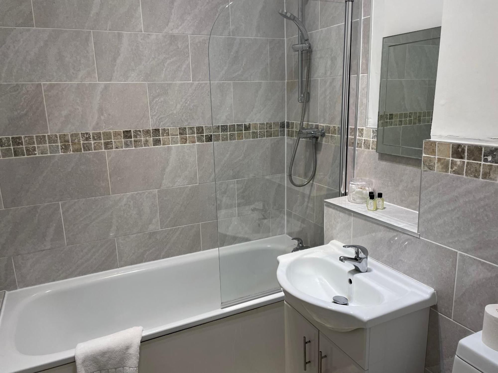 Number 10 Service Apartment - Danes Southampton Exterior photo